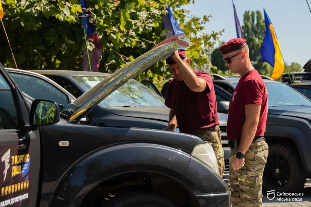 автопробіг на підтримку ДШВ Дніпро автопробіг на підтримку ДШВ Дніпро